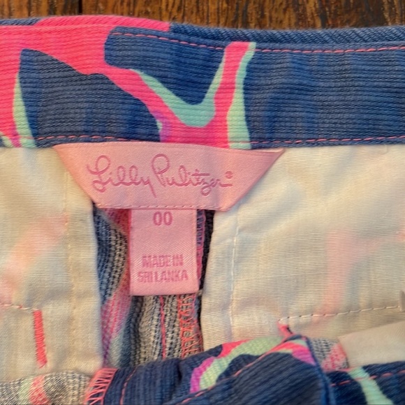 Women’s Lilly Pulitzer Shorts (0147) - Picture 3 of 3